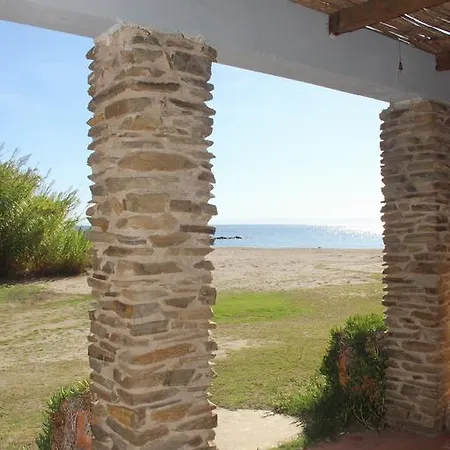 Tonnara Beach Front Apartahotel